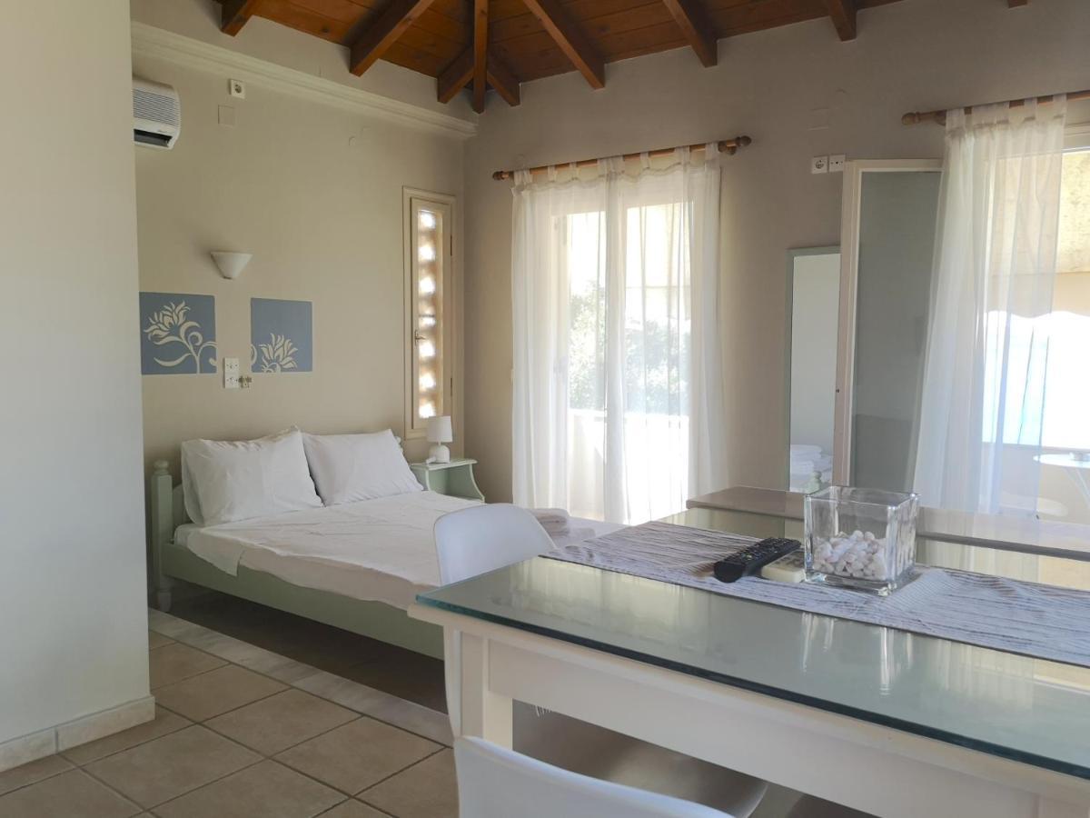 12 Gods Resort Pylos Exterior foto