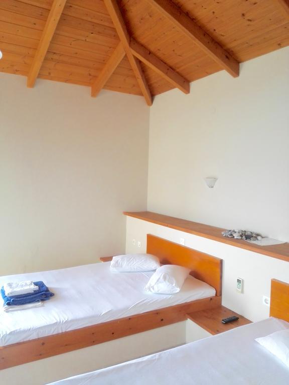 12 Gods Resort Pylos Zimmer foto
